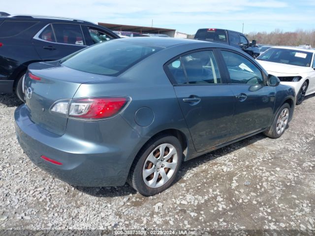 Photo 3 VIN: JM1BL1TGXD1707024 - MAZDA MAZDA3 