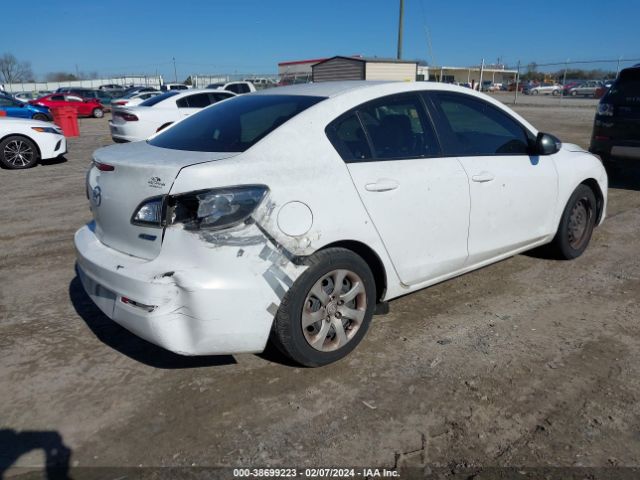 Photo 3 VIN: JM1BL1U77D1738326 - MAZDA MAZDA3 