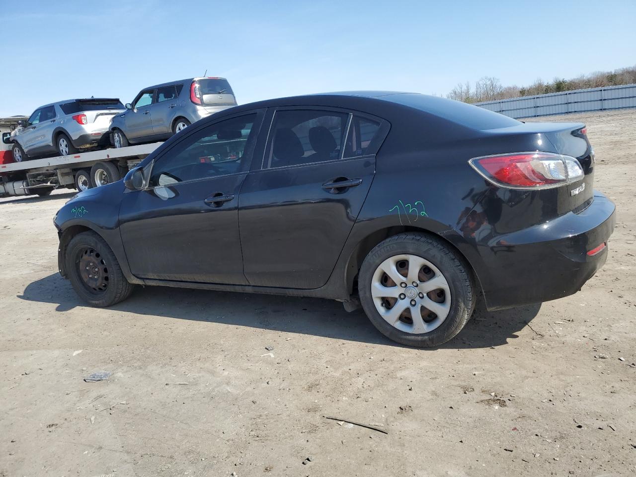 Photo 1 VIN: JM1BL1U78D1760366 - MAZDA 3 