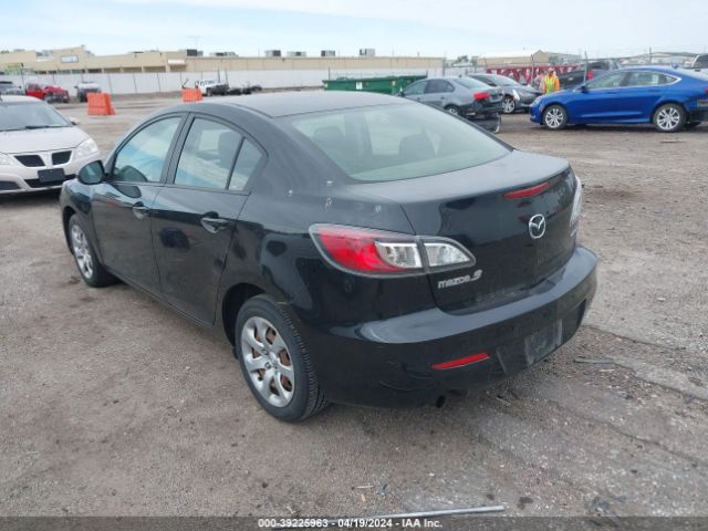 Photo 2 VIN: JM1BL1U79D1756939 - MAZDA MAZDA3 