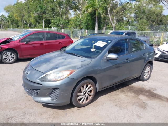 Photo 1 VIN: JM1BL1U7XD1708396 - MAZDA MAZDA3 