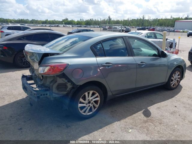 Photo 3 VIN: JM1BL1U7XD1708396 - MAZDA MAZDA3 