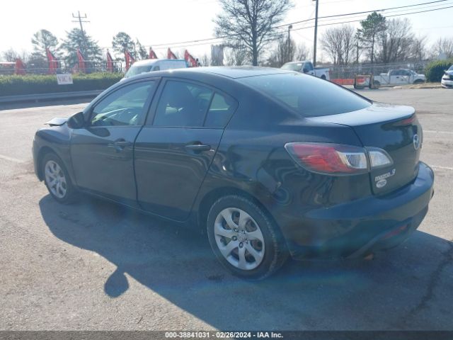 Photo 2 VIN: JM1BL1UF0B1496225 - MAZDA MAZDA3 