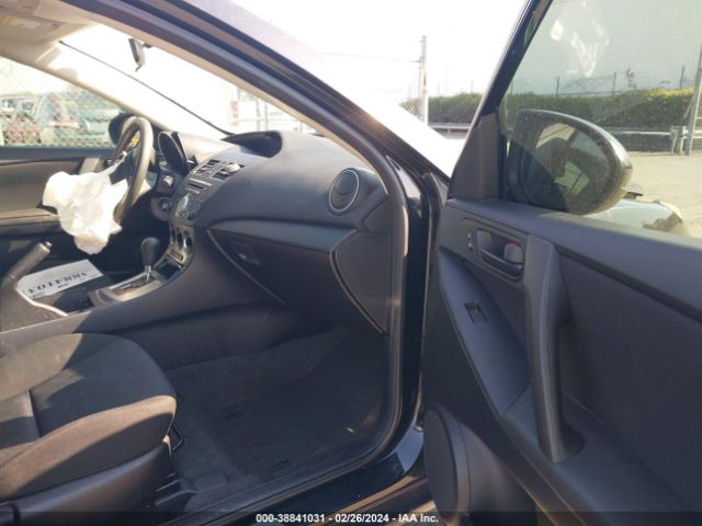 Photo 4 VIN: JM1BL1UF0B1496225 - MAZDA MAZDA3 