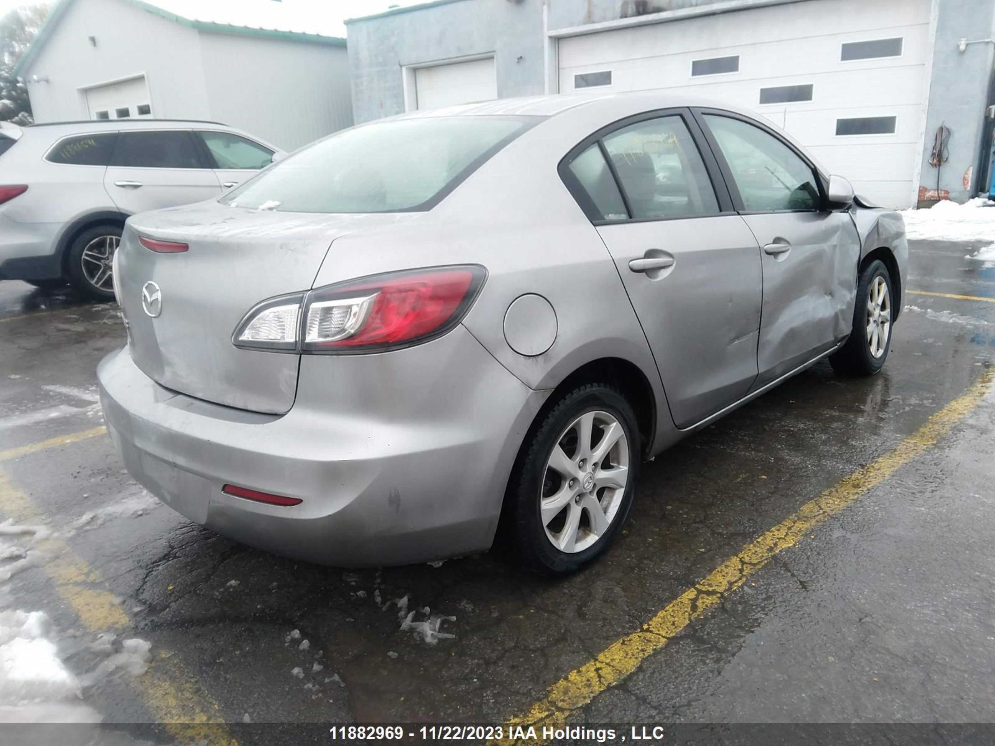 Photo 3 VIN: JM1BL1UF0C1543142 - MAZDA 3 