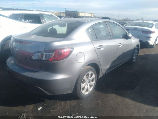 Photo 3 VIN: JM1BL1UF1B1374599 - MAZDA MAZDA3 