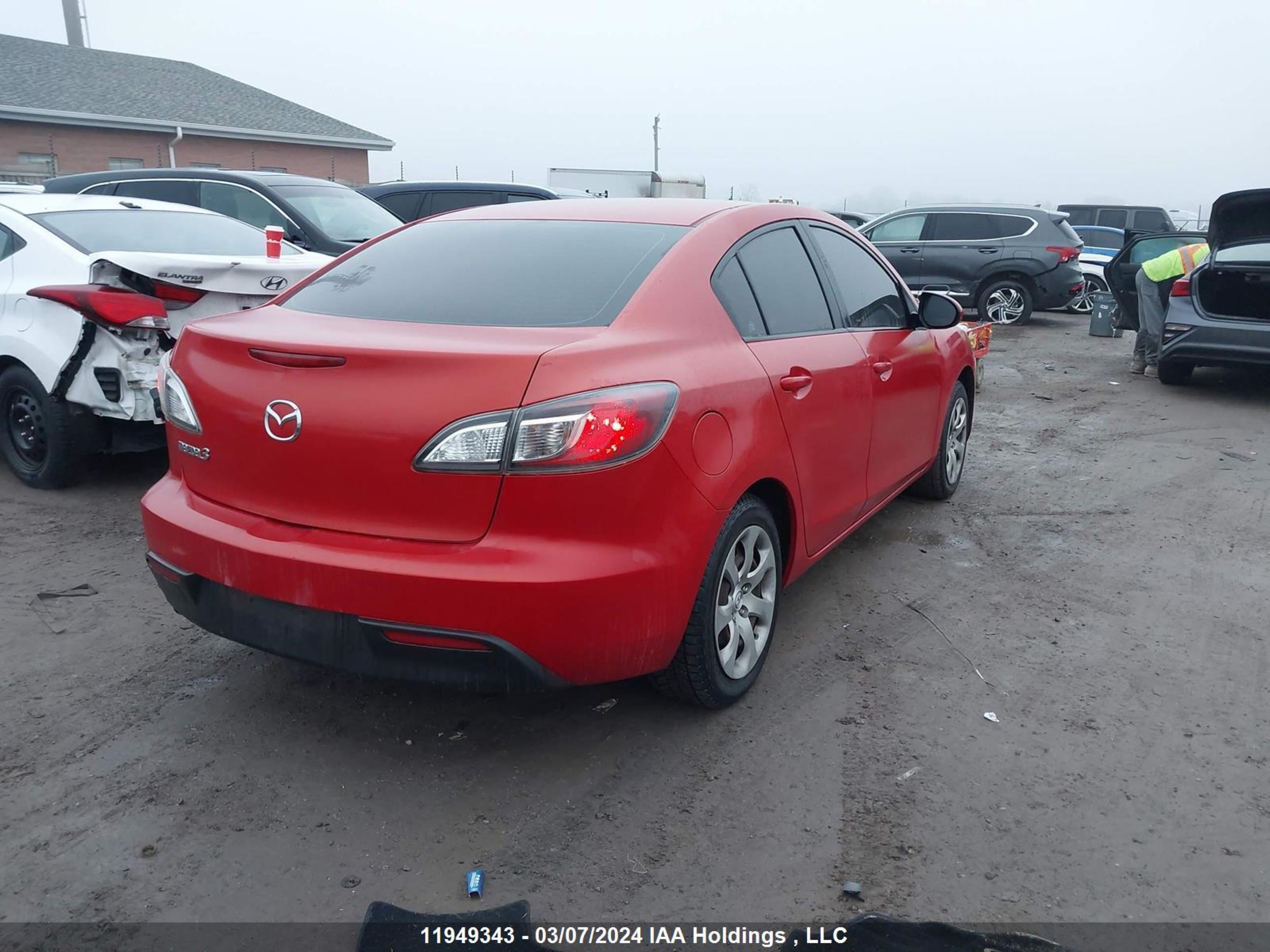 Photo 3 VIN: JM1BL1UF1B1444764 - MAZDA 3 