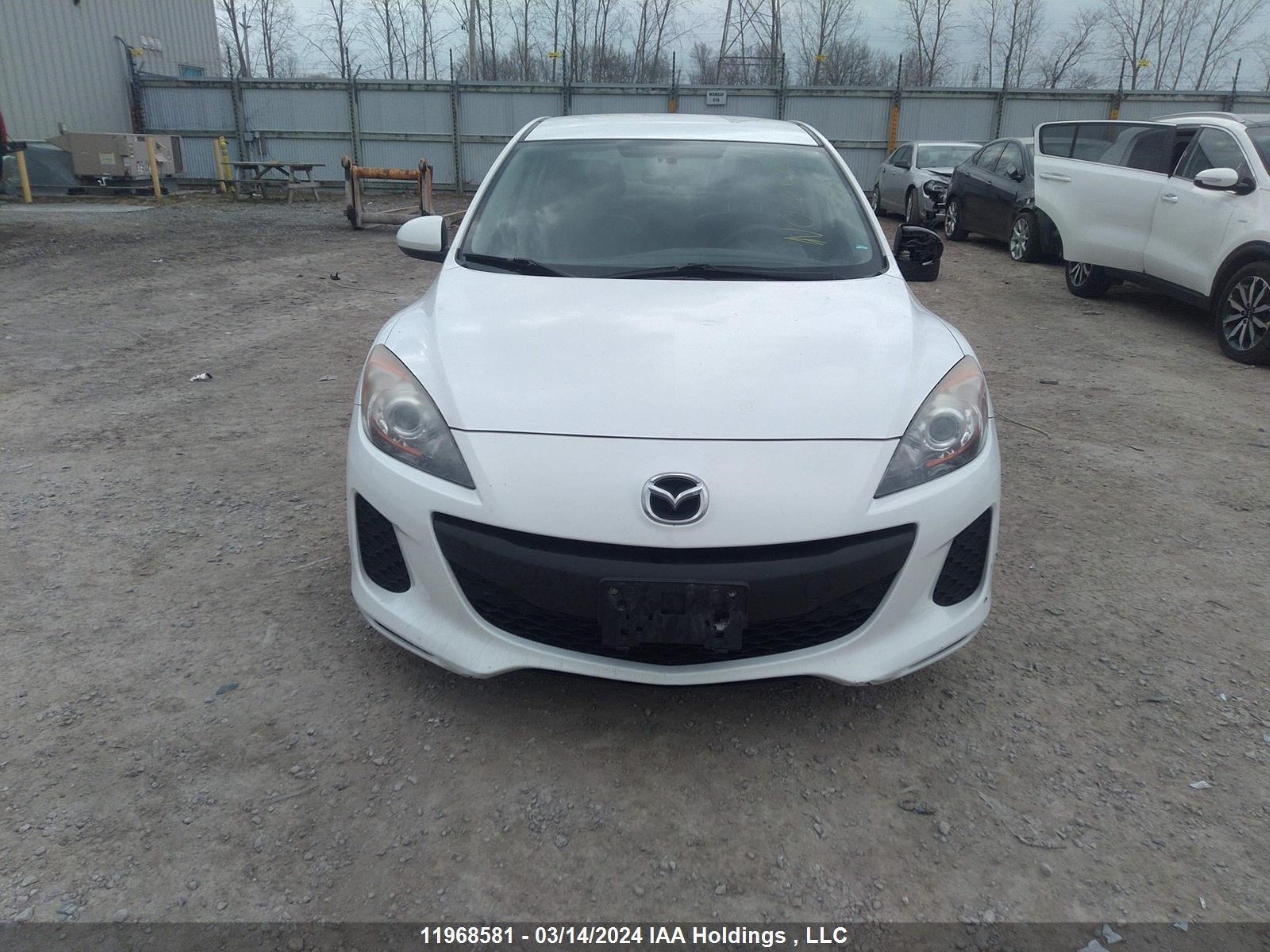 Photo 10 VIN: JM1BL1UF1D1841068 - MAZDA 3 