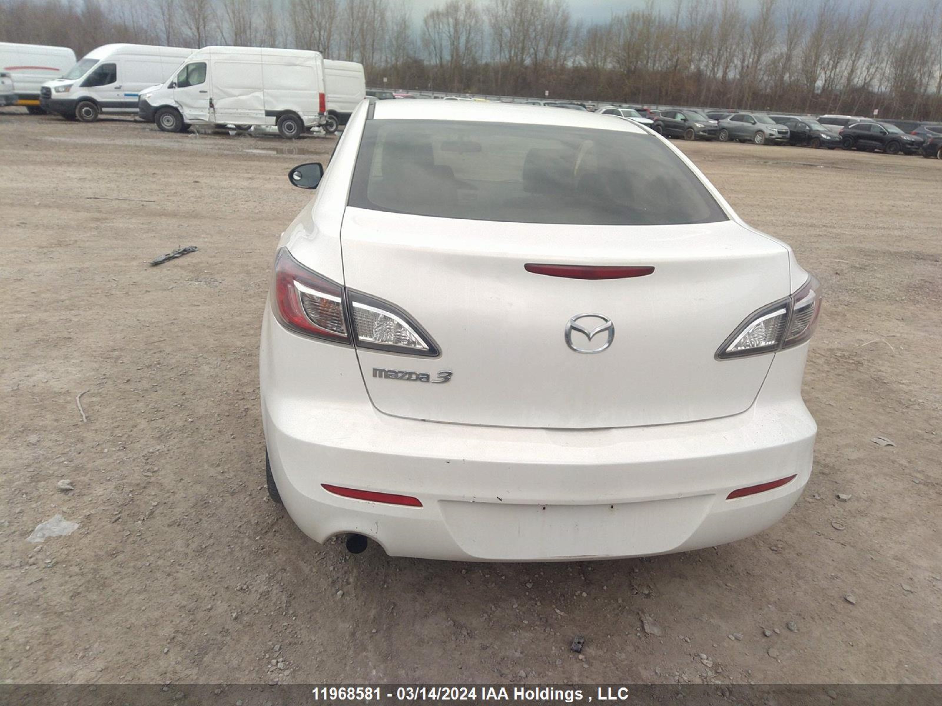 Photo 14 VIN: JM1BL1UF1D1841068 - MAZDA 3 