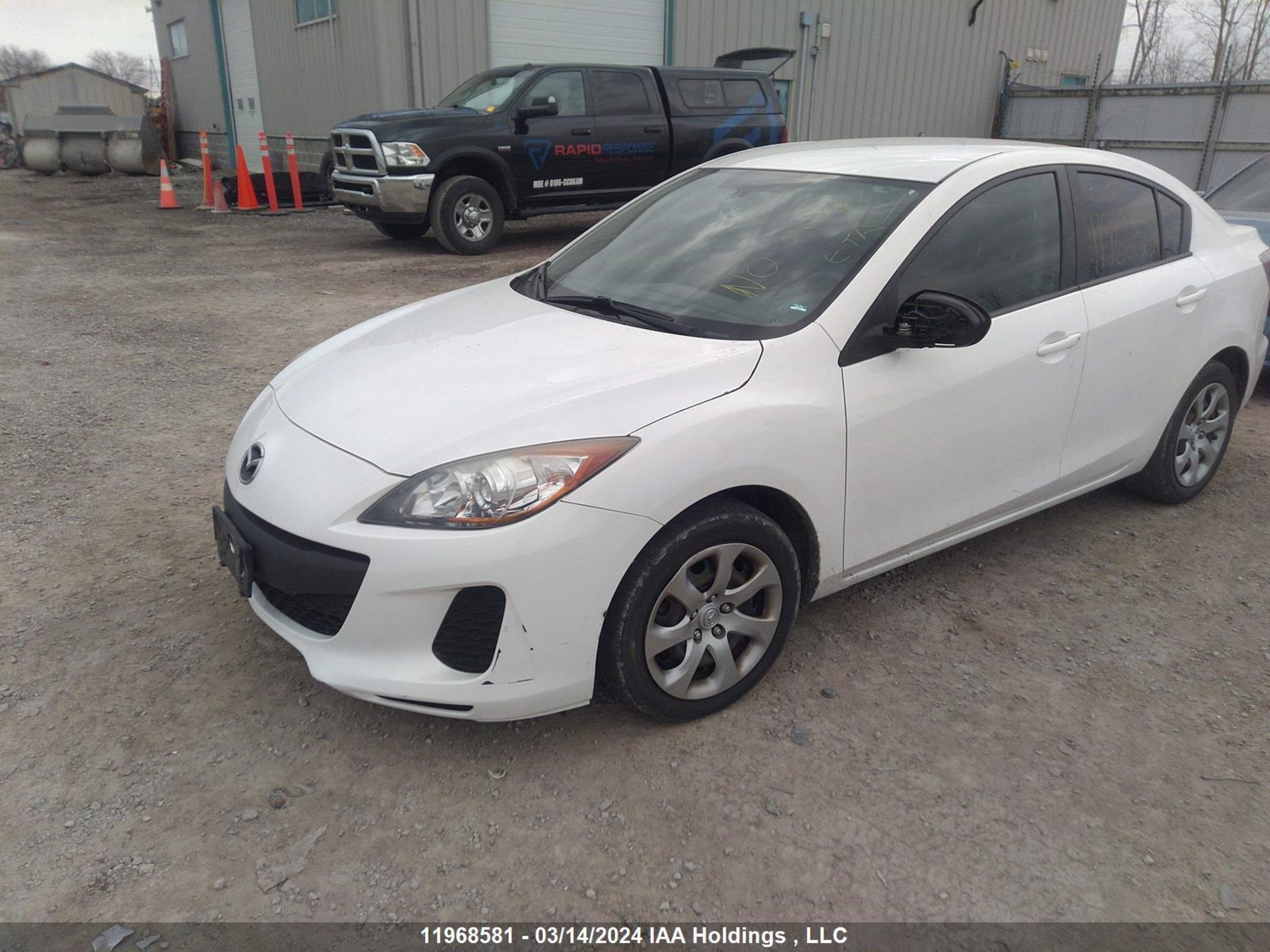 Photo 5 VIN: JM1BL1UF1D1841068 - MAZDA 3 