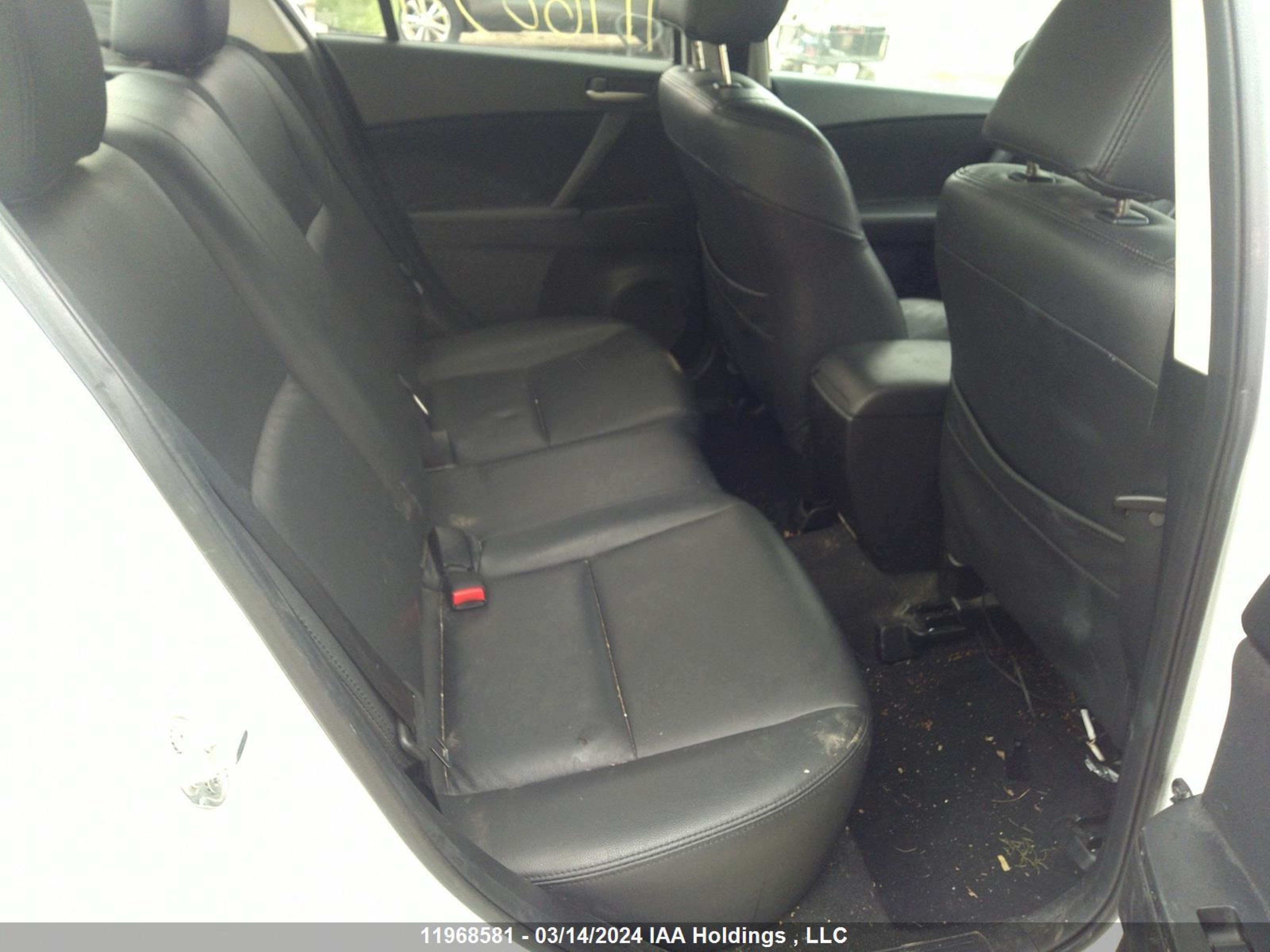 Photo 7 VIN: JM1BL1UF1D1841068 - MAZDA 3 