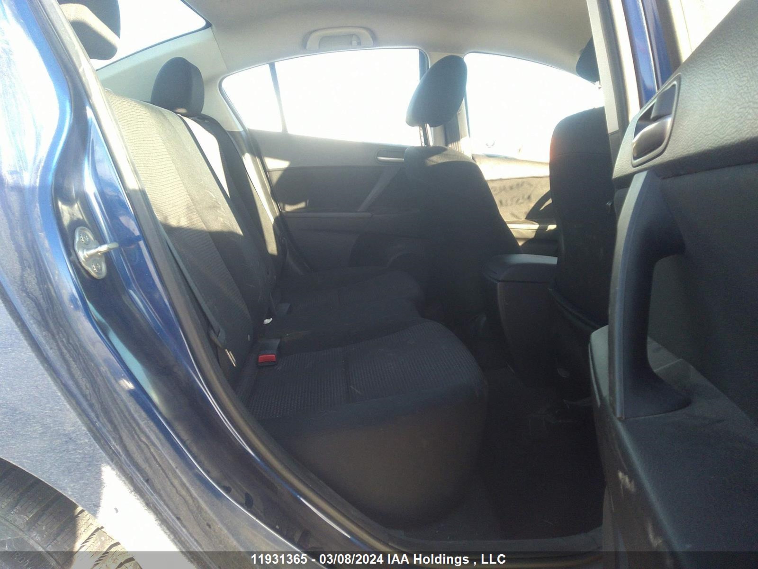 Photo 7 VIN: JM1BL1UF2C1510417 - MAZDA 3 