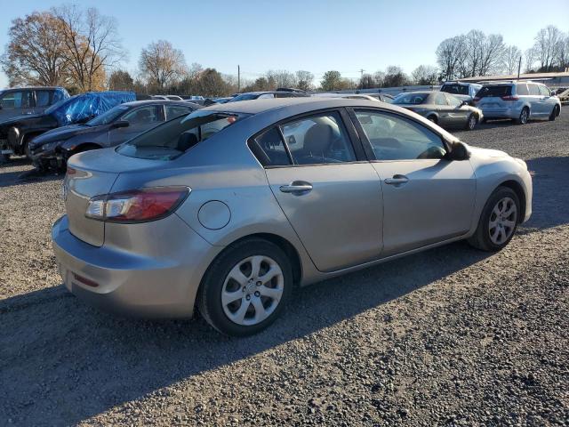 Photo 2 VIN: JM1BL1UF2C1588423 - MAZDA 3 