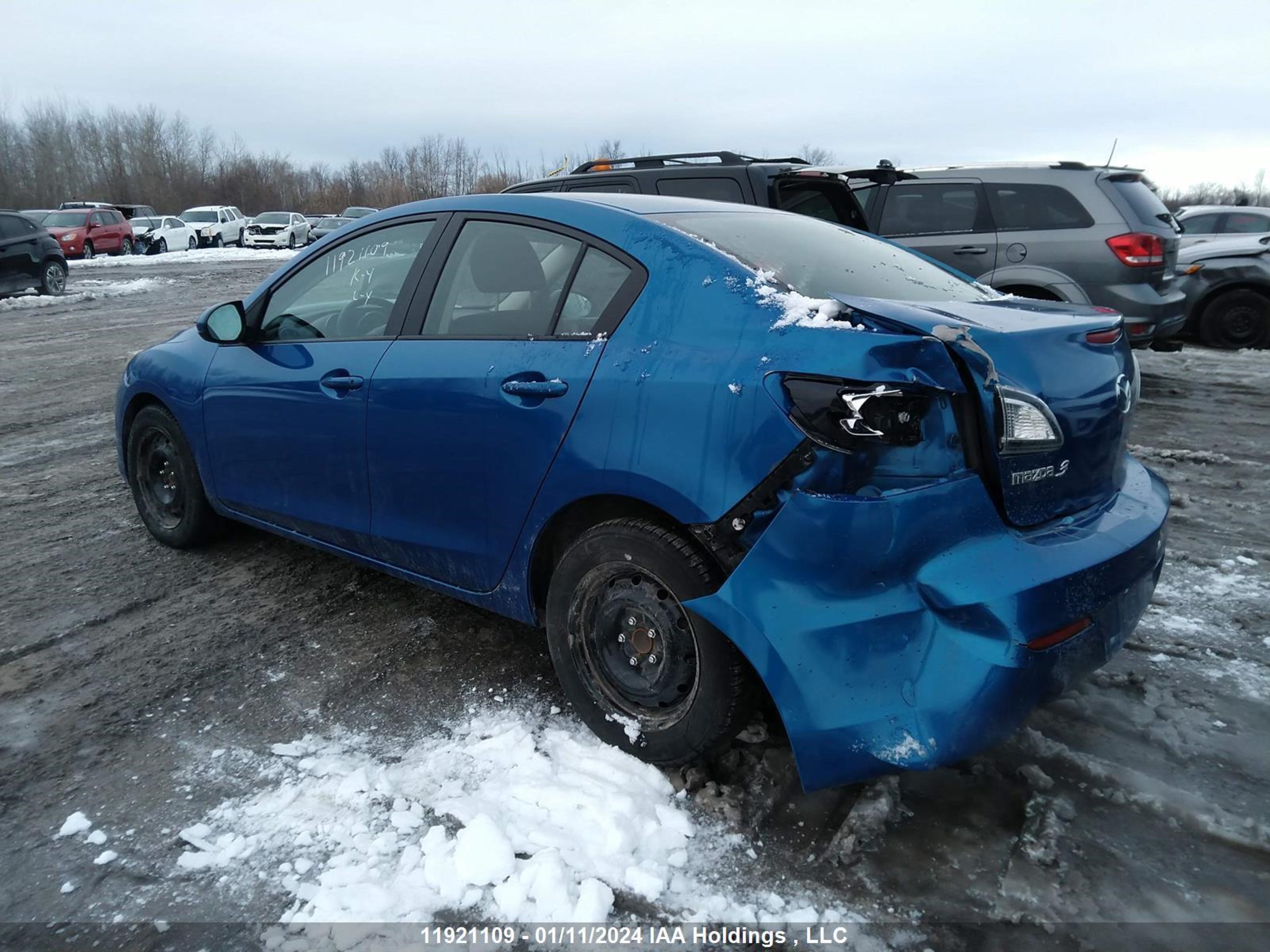 Photo 2 VIN: JM1BL1UF3D1803339 - MAZDA 3 