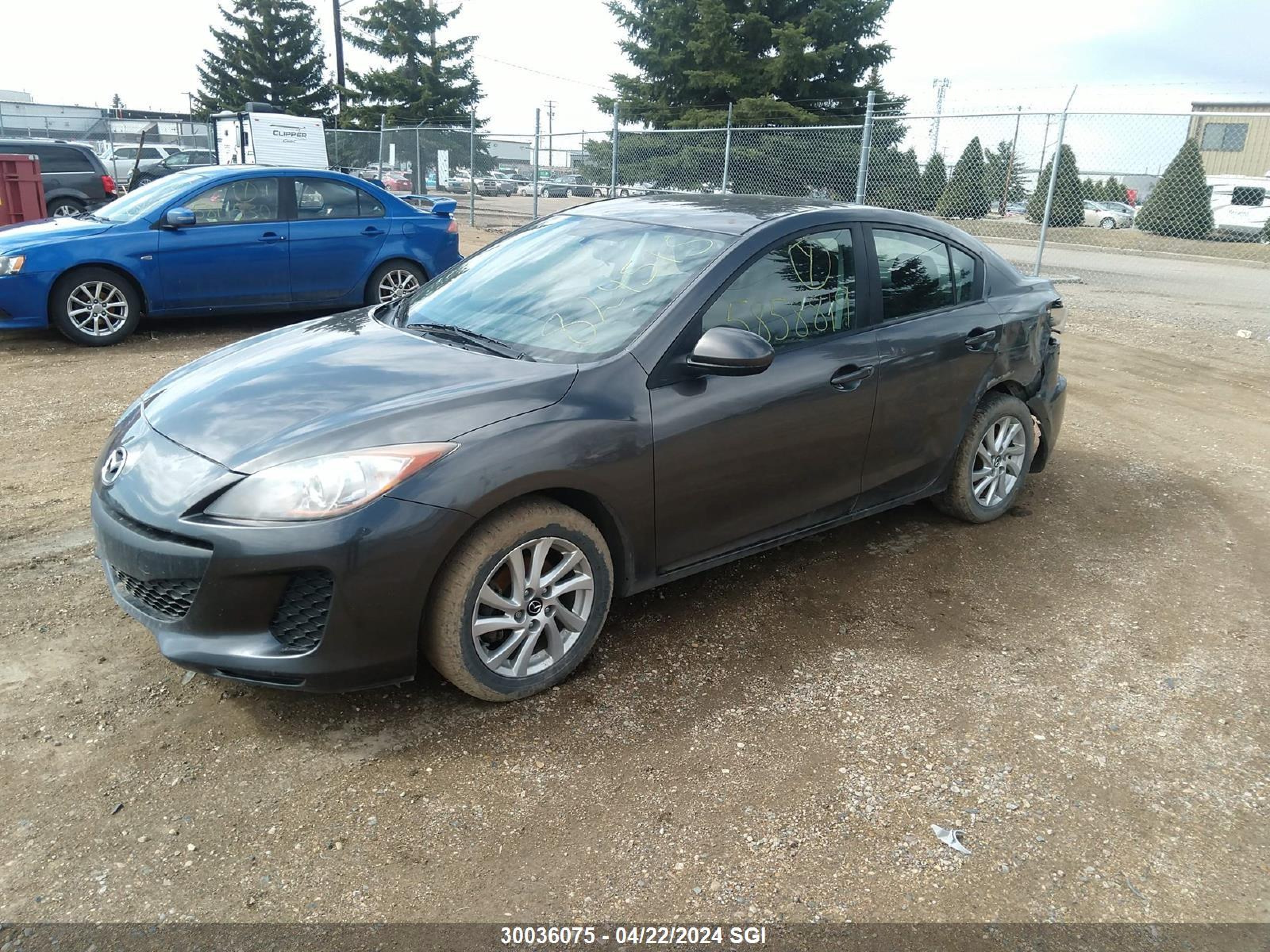 Photo 1 VIN: JM1BL1UF3D1824515 - MAZDA 3 