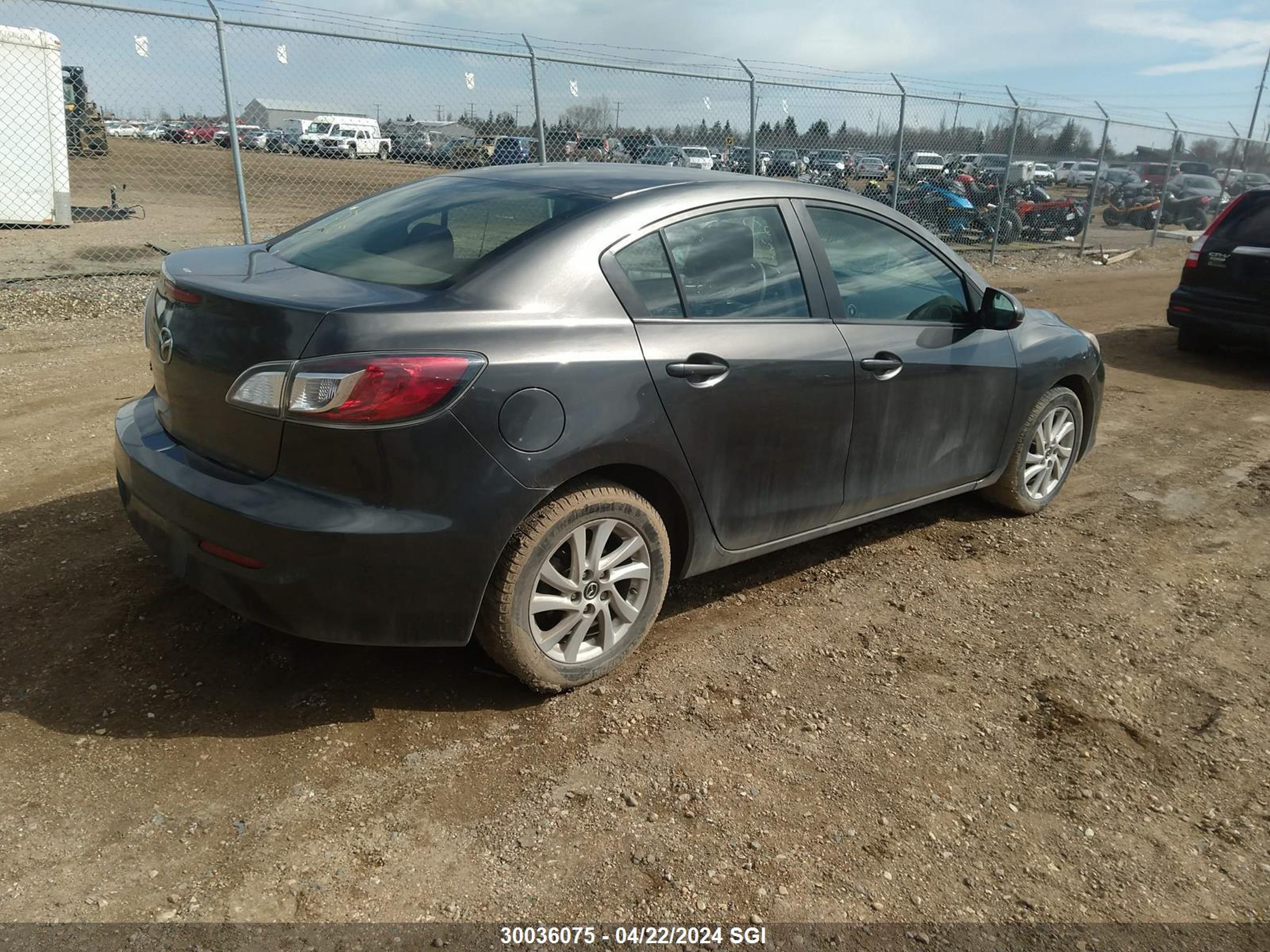 Photo 3 VIN: JM1BL1UF3D1824515 - MAZDA 3 