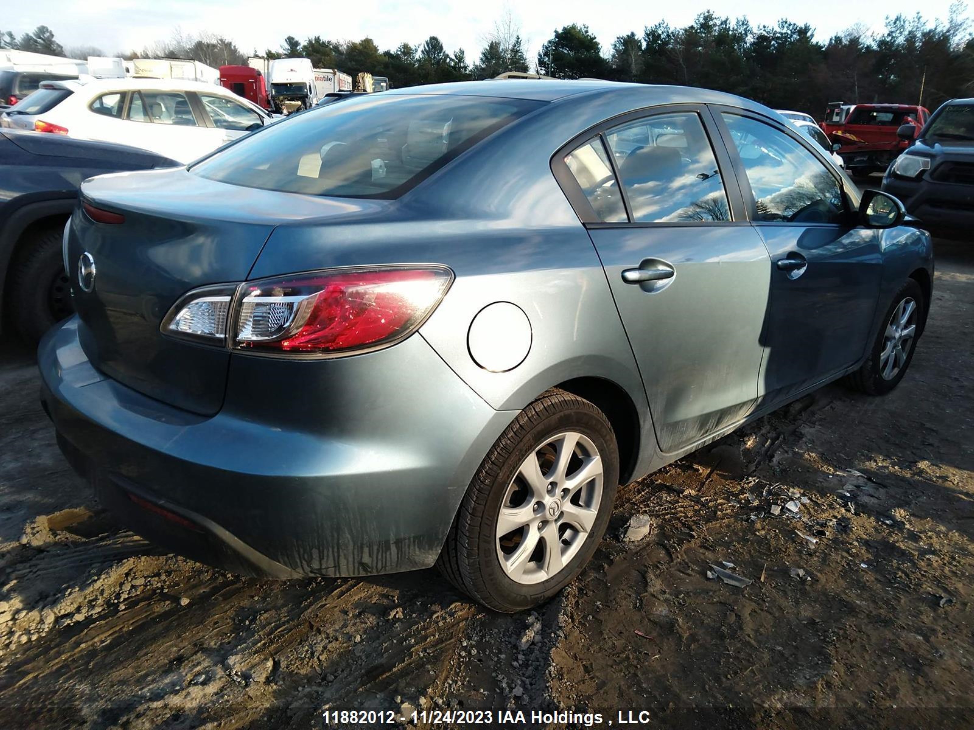 Photo 3 VIN: JM1BL1UF4B1421138 - MAZDA 3 