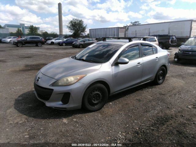 Photo 1 VIN: JM1BL1UF4C1678429 - MAZDA MAZDA3 