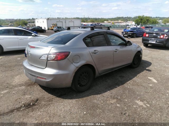 Photo 3 VIN: JM1BL1UF4C1678429 - MAZDA MAZDA3 