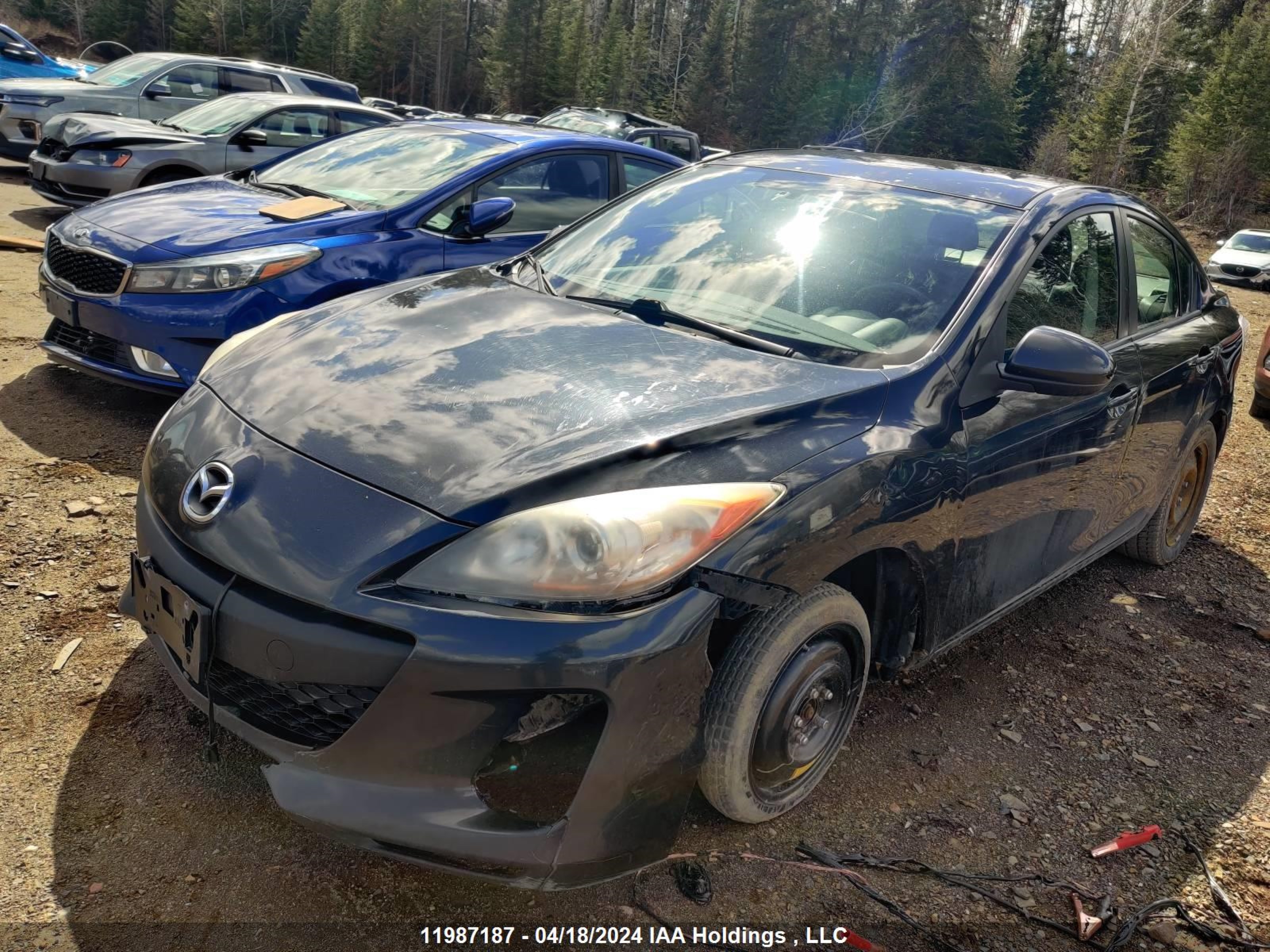 Photo 2 VIN: JM1BL1UF4D1733916 - MAZDA 3 