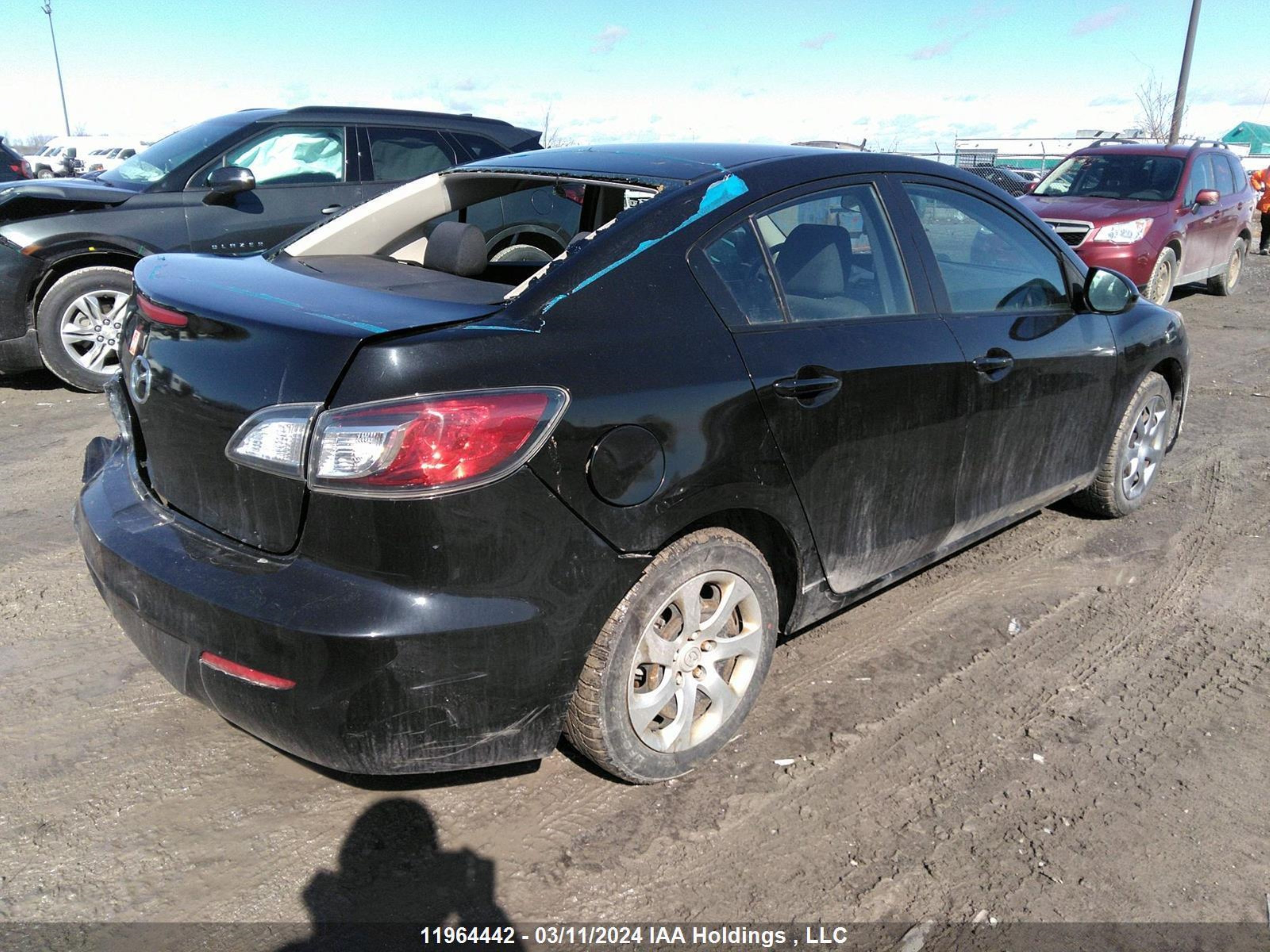 Photo 3 VIN: JM1BL1UF4D1756306 - MAZDA 3 