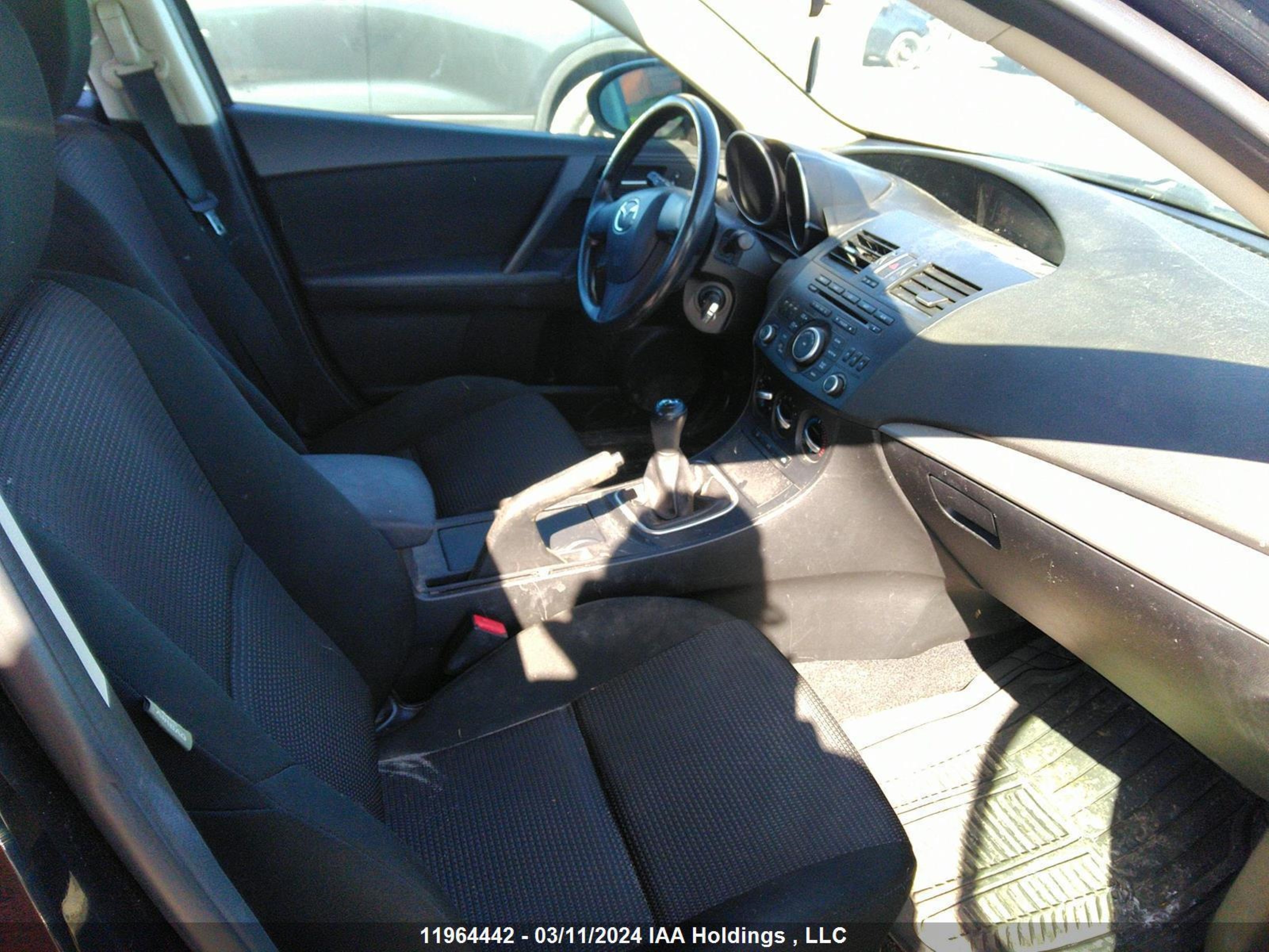 Photo 4 VIN: JM1BL1UF4D1756306 - MAZDA 3 