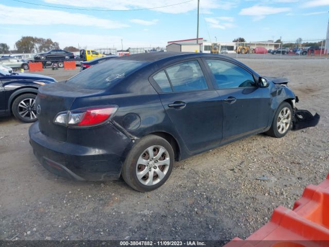 Photo 3 VIN: JM1BL1UF5B1362150 - MAZDA MAZDA3 