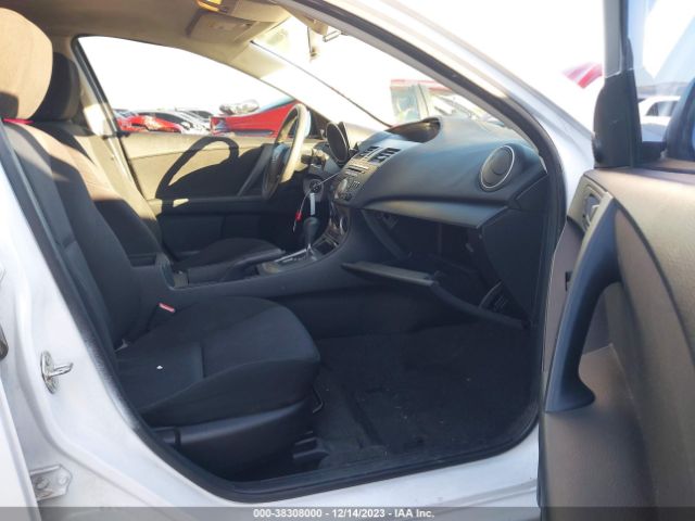 Photo 4 VIN: JM1BL1UF5B1426509 - MAZDA MAZDA3 