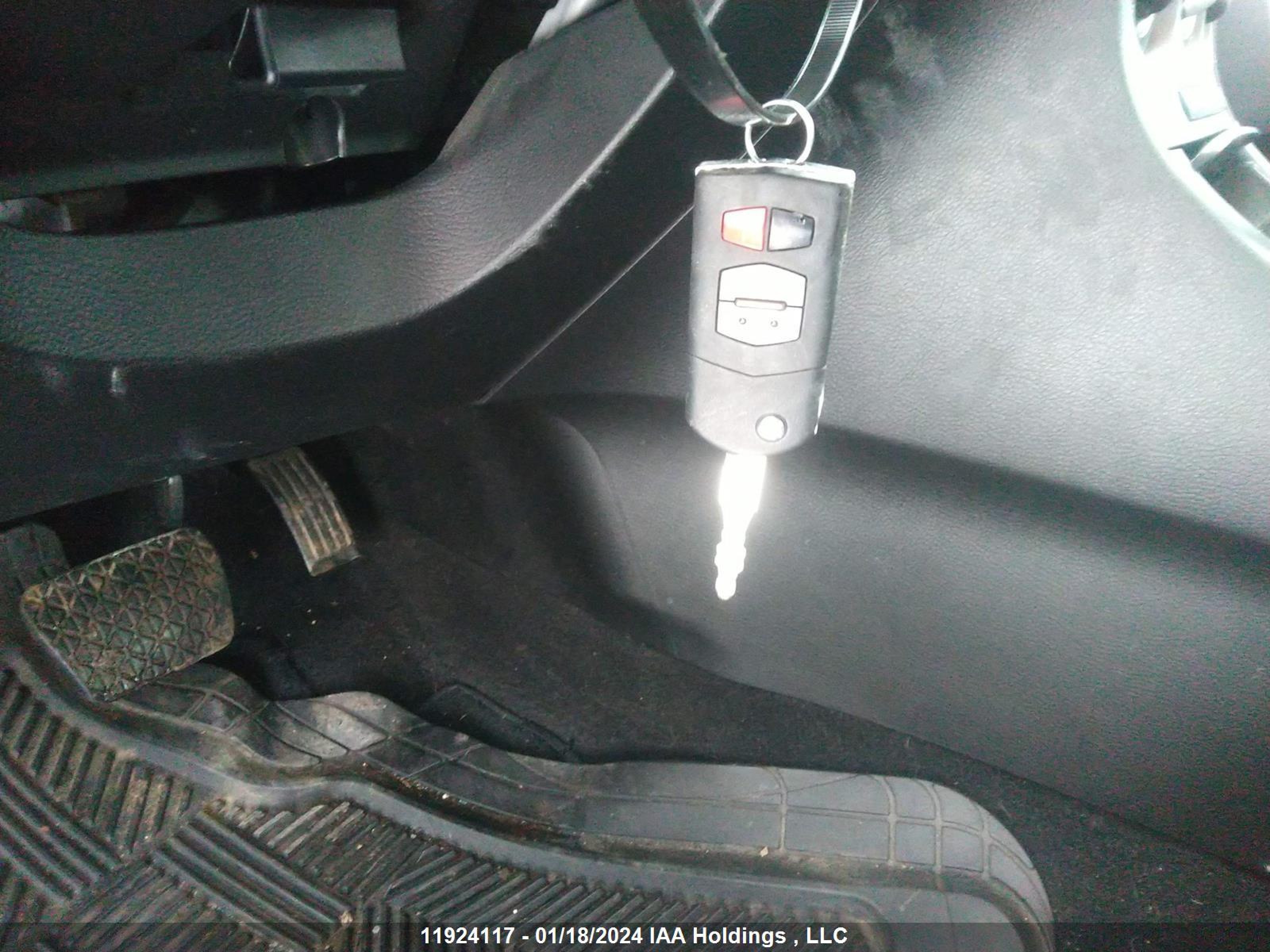 Photo 10 VIN: JM1BL1UF5D1741099 - MAZDA 3 