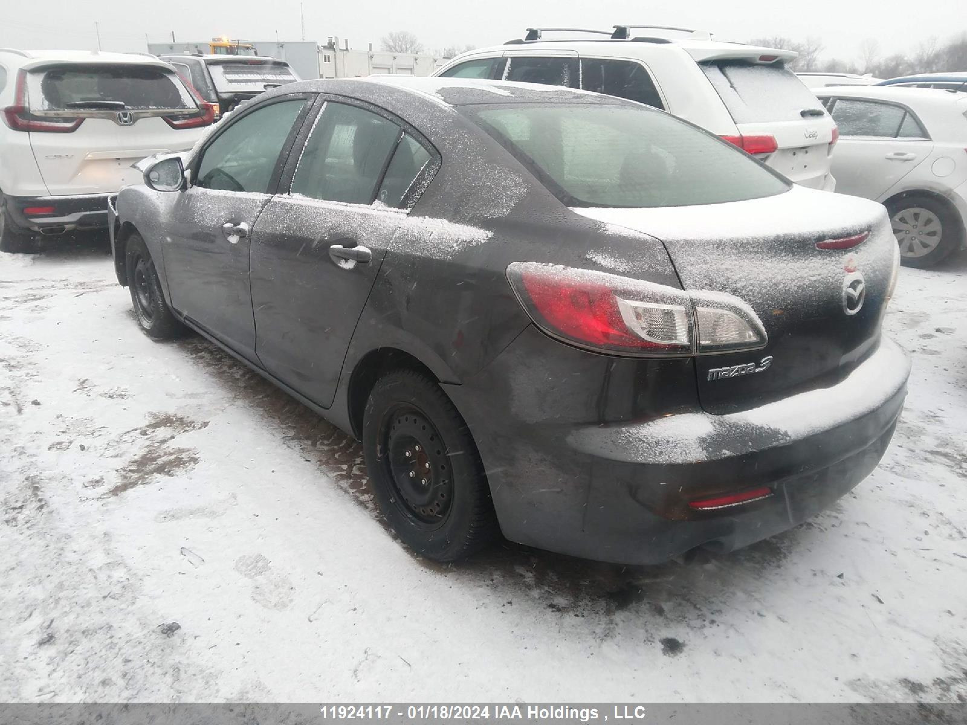 Photo 2 VIN: JM1BL1UF5D1741099 - MAZDA 3 