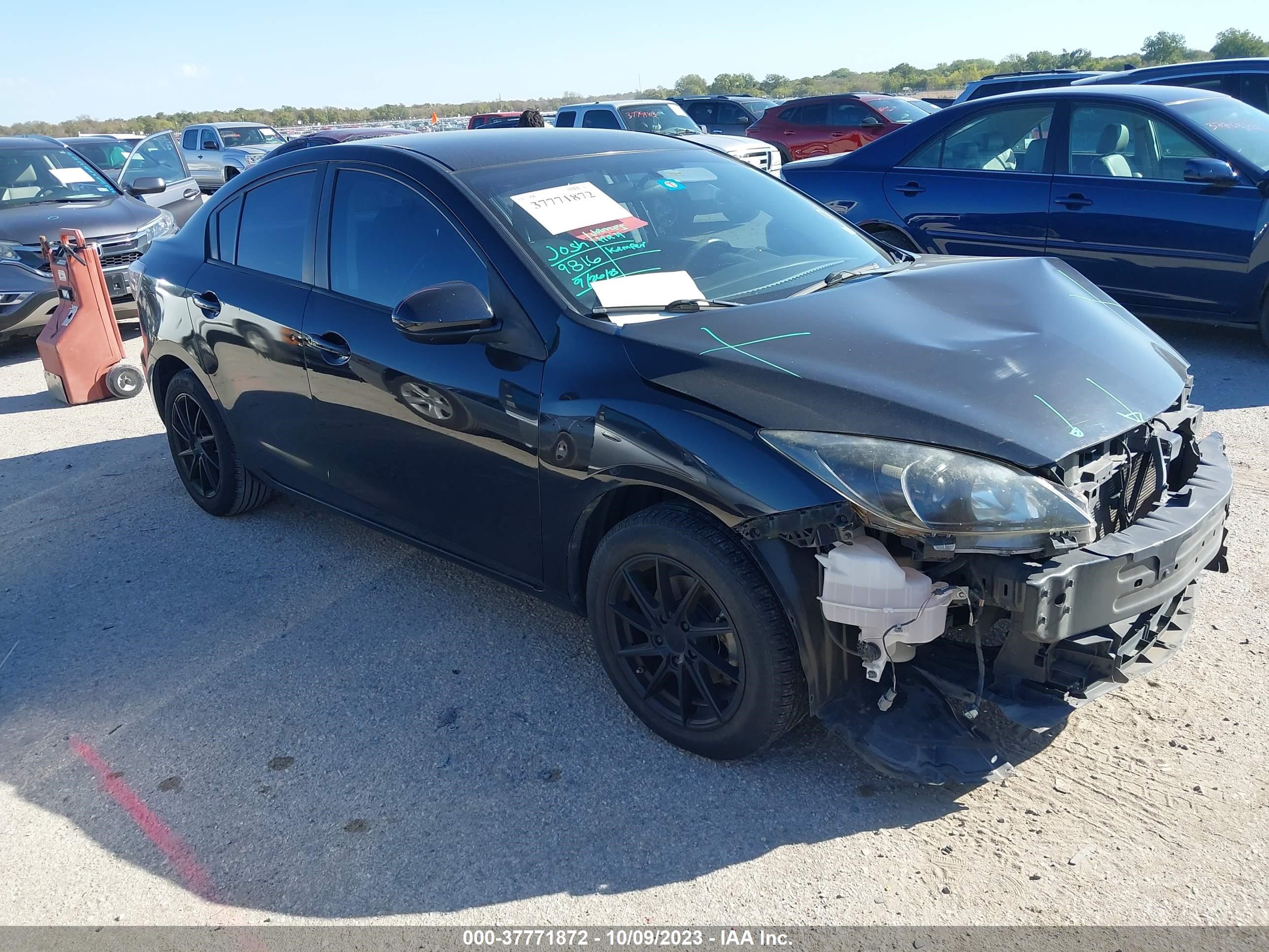 Photo 0 VIN: JM1BL1UF6B1446316 - MAZDA 3 