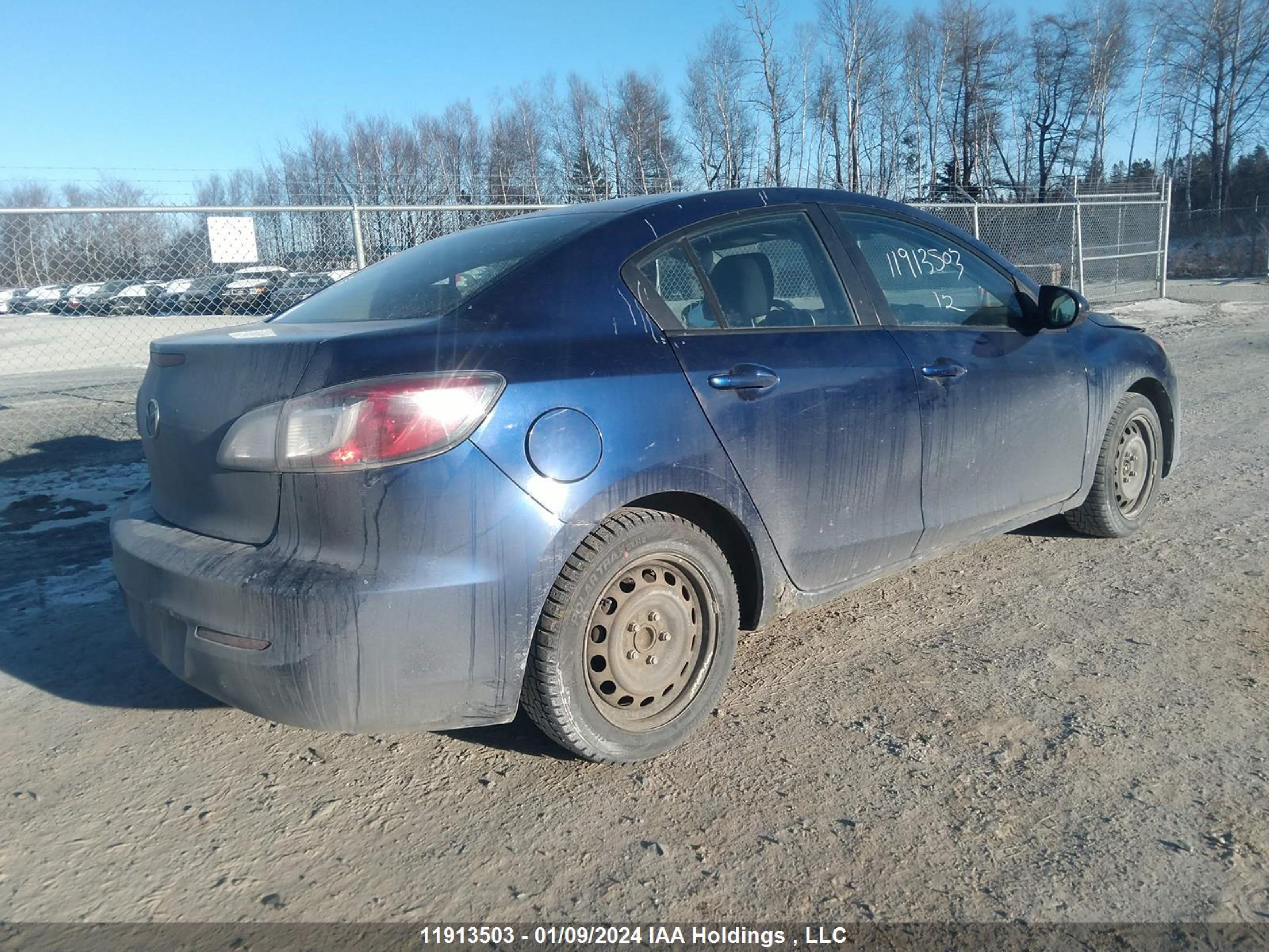 Photo 3 VIN: JM1BL1UF6C1511828 - MAZDA 3 