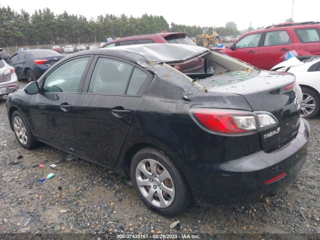 Photo 2 VIN: JM1BL1UF6C1522859 - MAZDA MAZDA3 