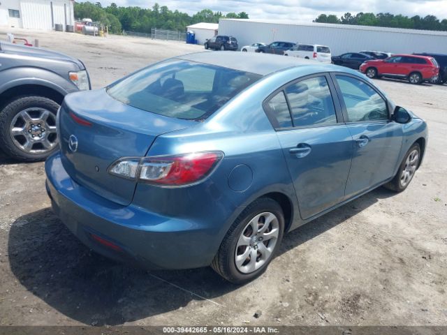 Photo 3 VIN: JM1BL1UF7B1406780 - MAZDA 3 