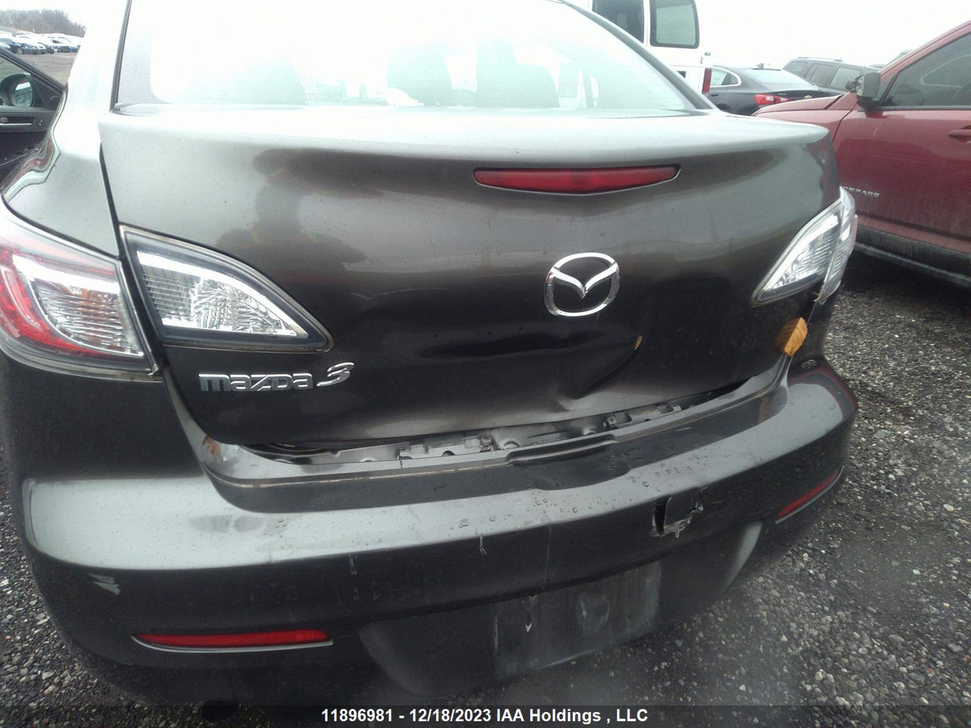 Photo 5 VIN: JM1BL1UF7C1638796 - MAZDA 3 