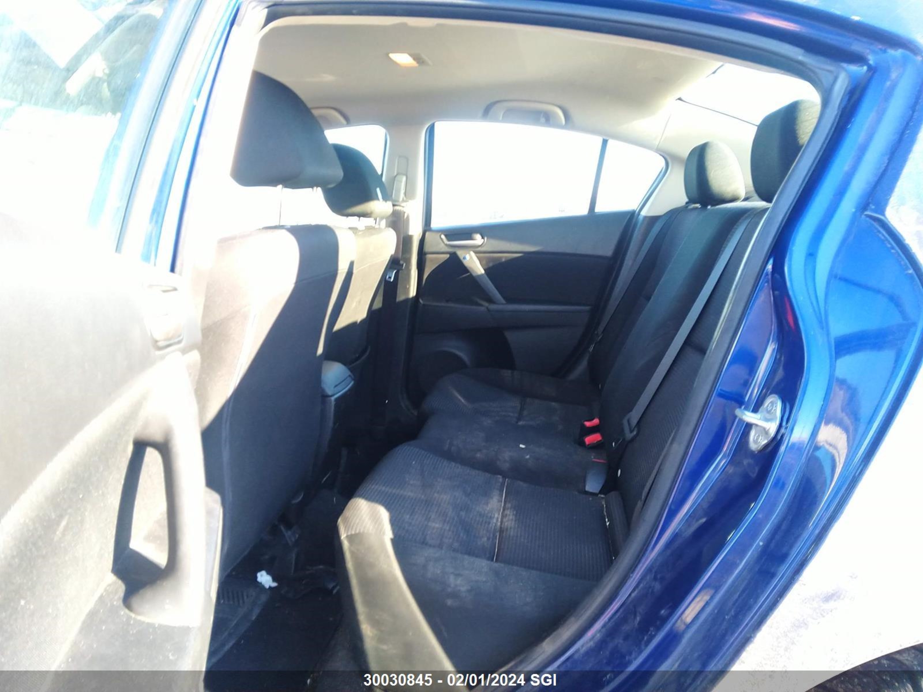 Photo 7 VIN: JM1BL1UF7D1769521 - MAZDA 3 