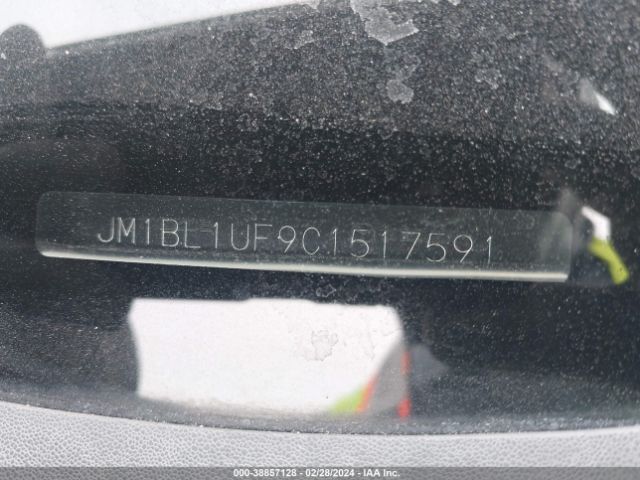 Photo 8 VIN: JM1BL1UF9C1517591 - MAZDA MAZDA3 