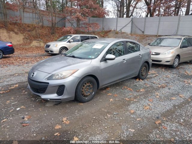 Photo 1 VIN: JM1BL1UF9C1629078 - MAZDA MAZDA3 