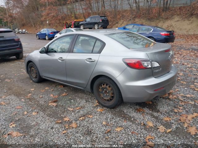 Photo 2 VIN: JM1BL1UF9C1629078 - MAZDA MAZDA3 