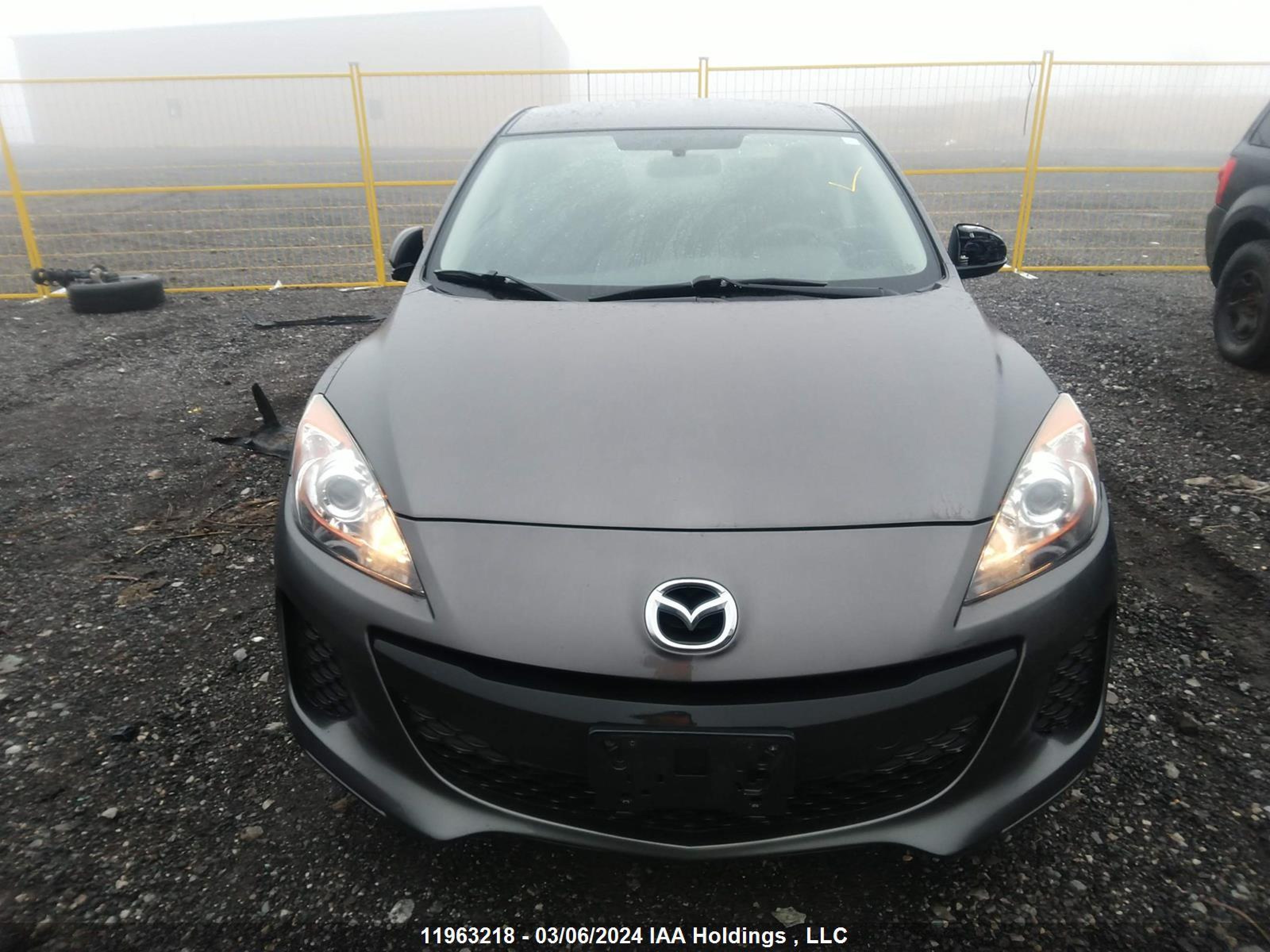 Photo 11 VIN: JM1BL1UF9D1772825 - MAZDA 3 