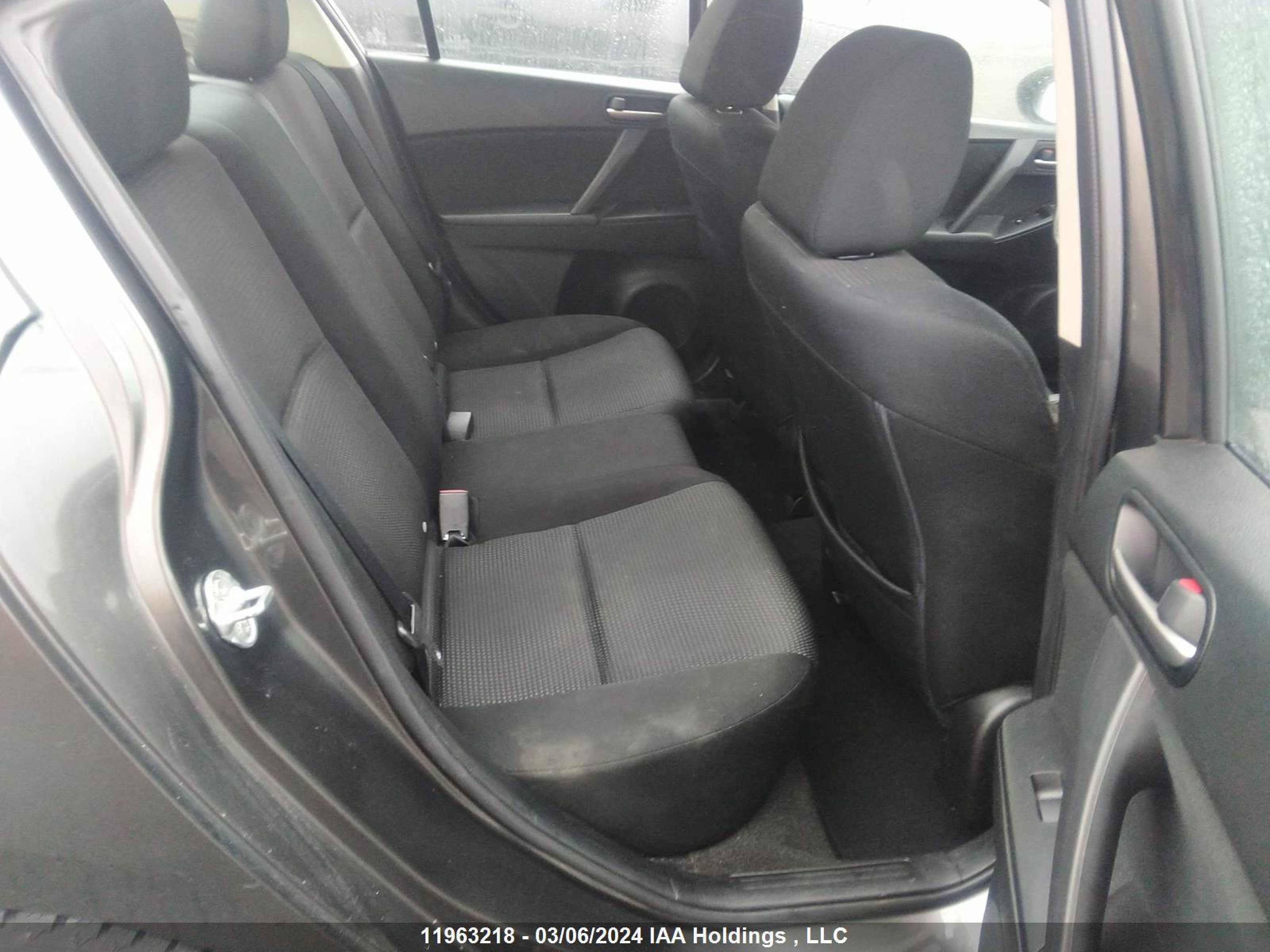 Photo 7 VIN: JM1BL1UF9D1772825 - MAZDA 3 