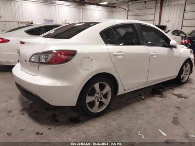 Photo 3 VIN: JM1BL1UFXB1455181 - MAZDA MAZDA3 