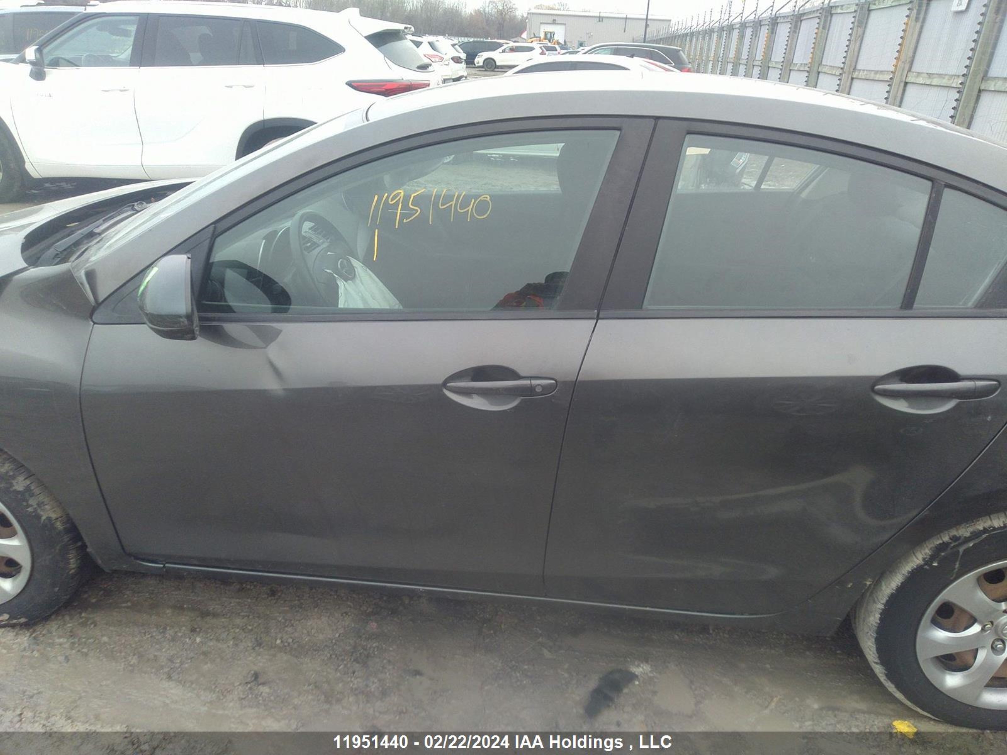 Photo 14 VIN: JM1BL1UFXC1636296 - MAZDA 3 