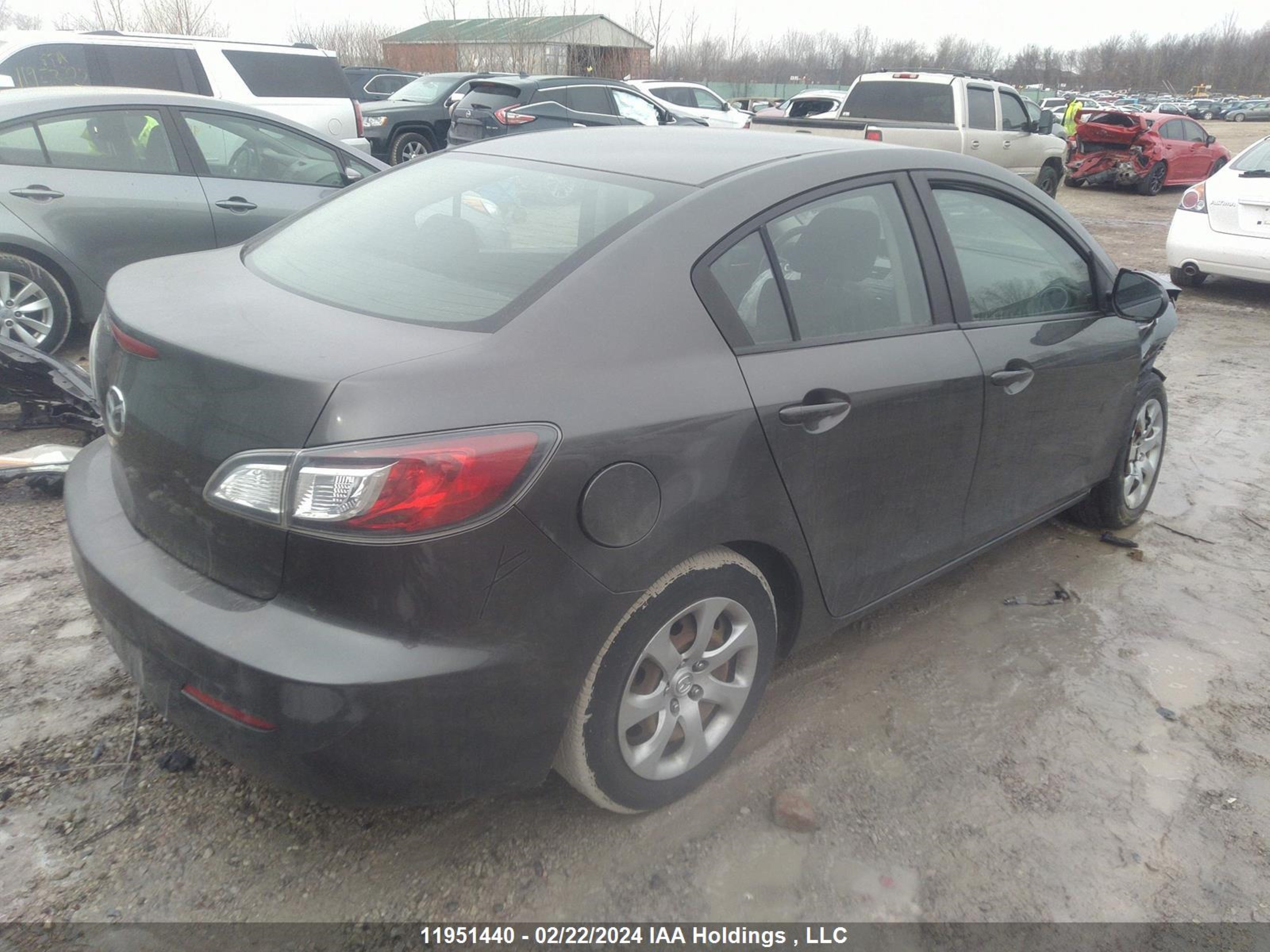 Photo 3 VIN: JM1BL1UFXC1636296 - MAZDA 3 