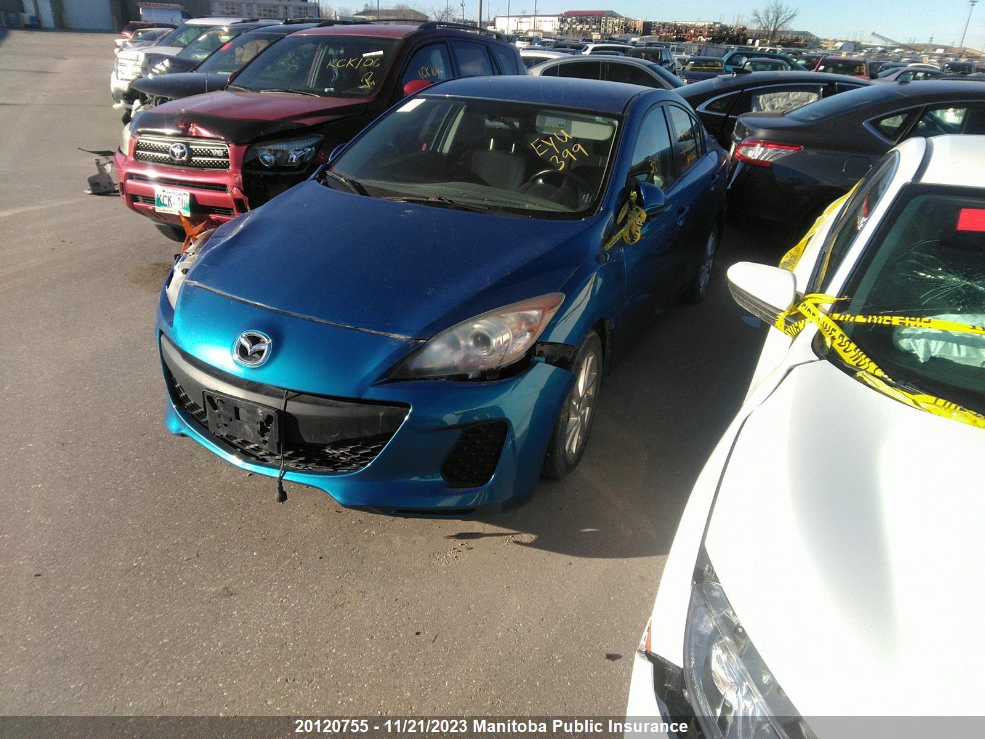 Photo 1 VIN: JM1BL1UFXD1724069 - MAZDA 3 