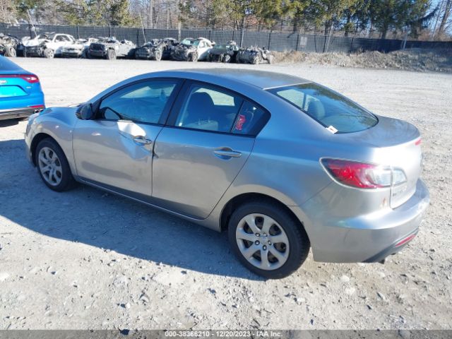 Photo 2 VIN: JM1BL1UG0B1359973 - MAZDA MAZDA3 