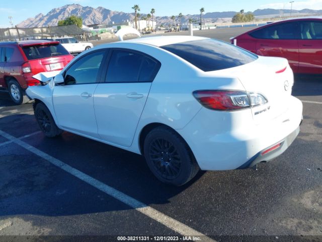 Photo 2 VIN: JM1BL1UG0B1491003 - MAZDA MAZDA3 