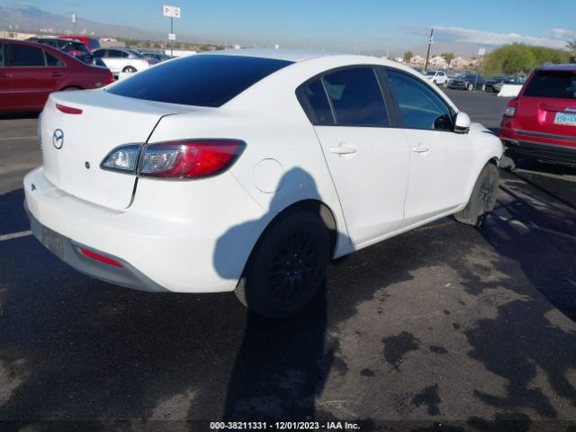 Photo 3 VIN: JM1BL1UG0B1491003 - MAZDA MAZDA3 