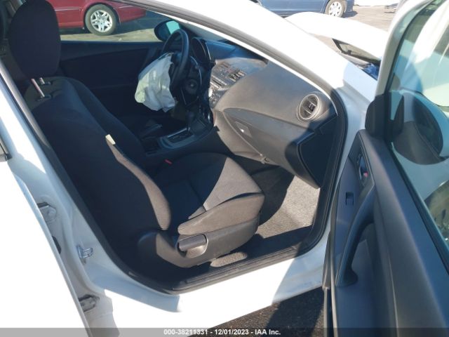 Photo 4 VIN: JM1BL1UG0B1491003 - MAZDA MAZDA3 