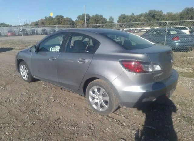 Photo 2 VIN: JM1BL1UG2B1365273 - MAZDA MAZDA3 